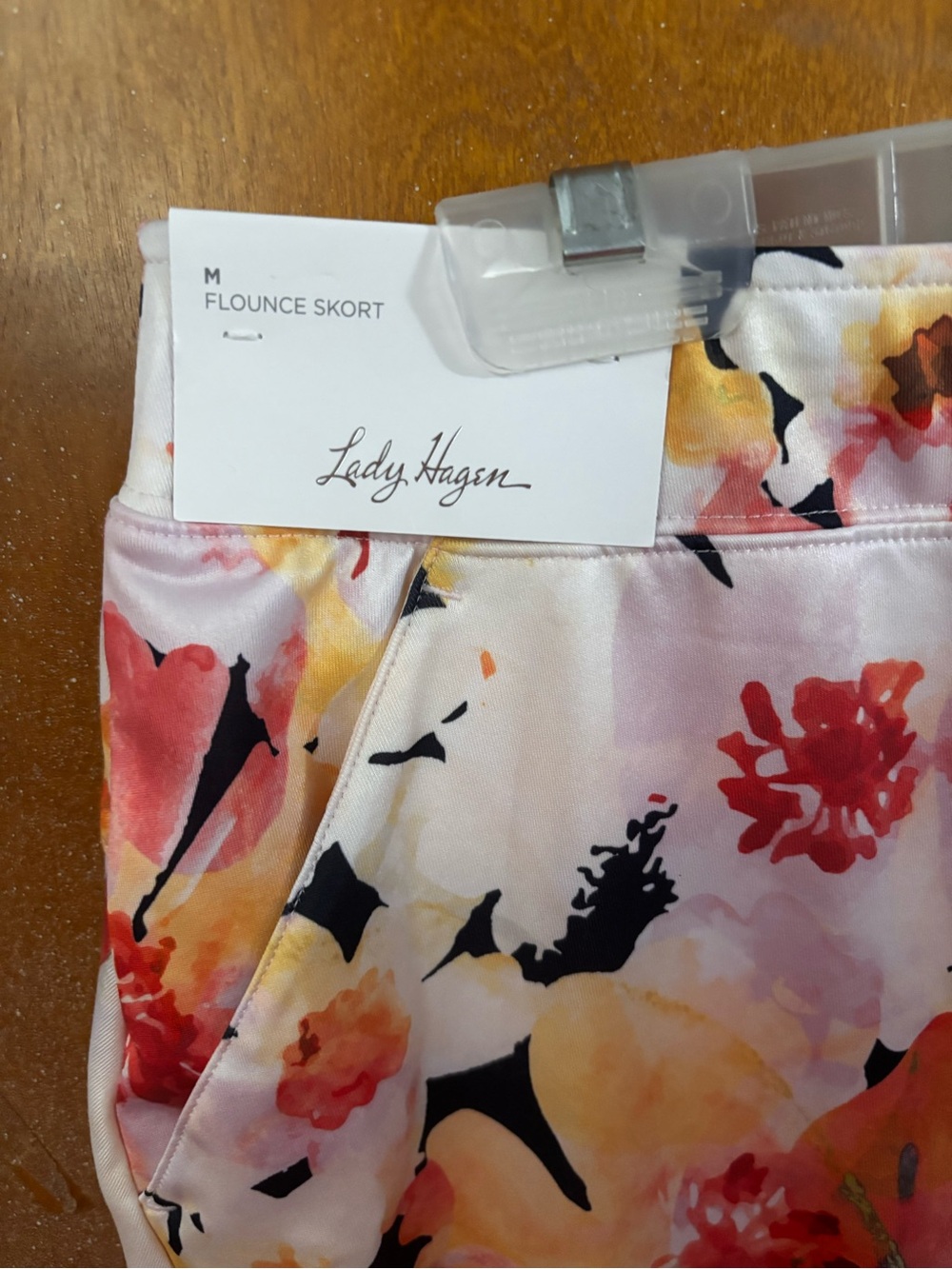 New skort.  Med.   Floral - Picture 3 of 6